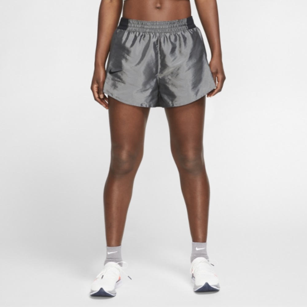 Nike Tempo Lux Women's Shorts in Dark Metallic Grey